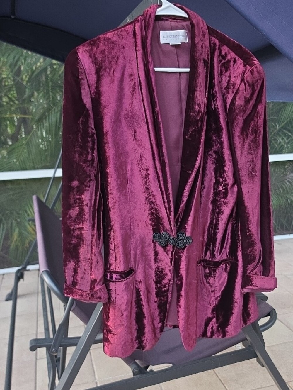 LIZ CLAIBORNE COLLECTION Velvet Blazer in Plum - Picture 4 of 7